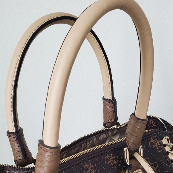 Guess Confidential Chain Handbag/Crossbody - Picture 8 of 17